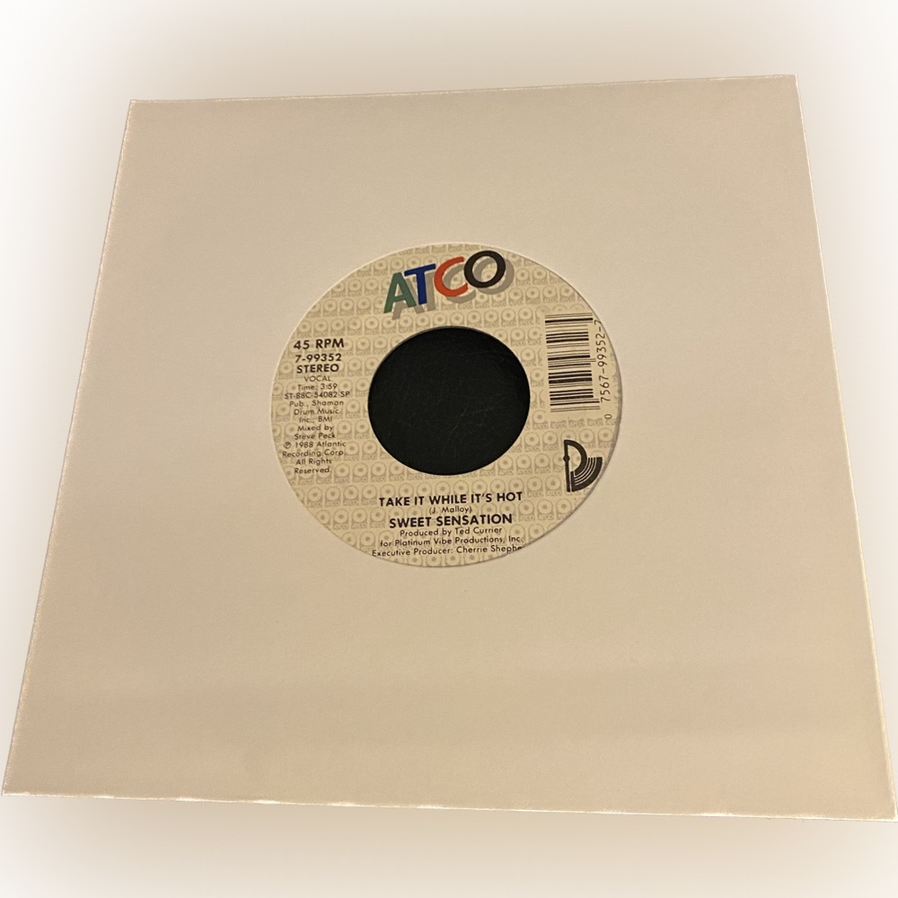Sweet Sensation "Take it while it's Hot" 45 RPM Vinyle Record Pre-owned Vintage